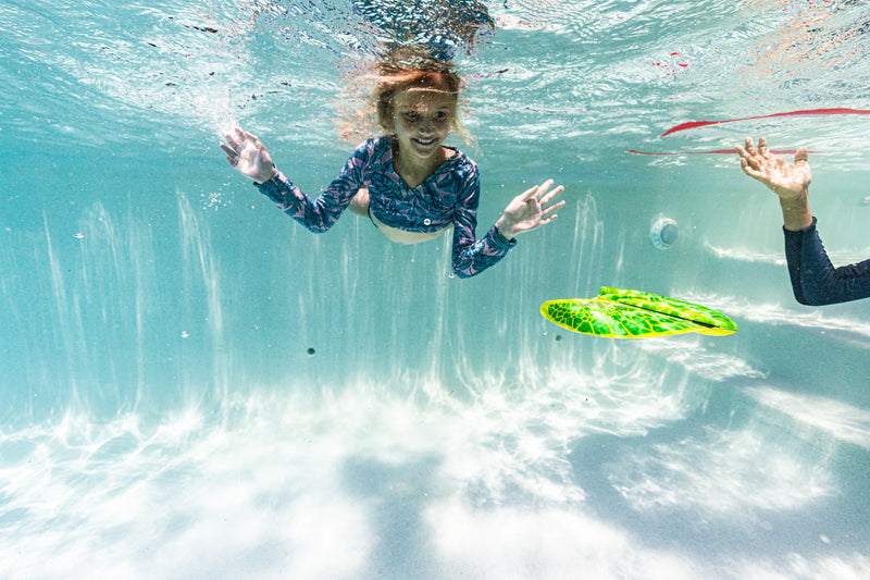 Cargue la imagen en el visor de la galería, Juguete de piscina Cooee - Turtle Glider