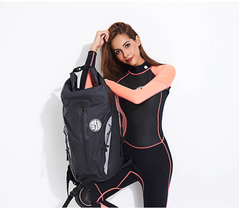 Laden Sie das Bild in Galerie -Viewer, Schwarz Wasserdichter Rucksack
